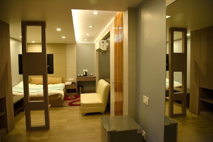 Mai Cottage Shillong Side Image 1